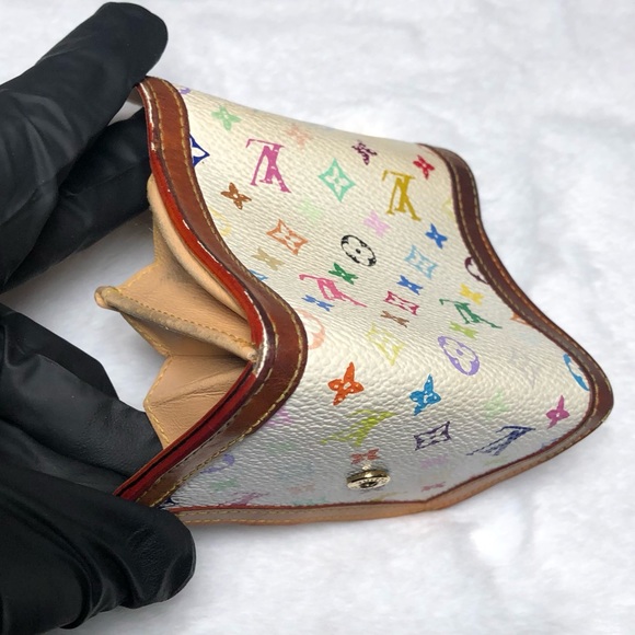 Louis Vuitton Murakami White Multicolor Porte Monn Card Holder(Date Code:MI0043) - Picture 17 of 17